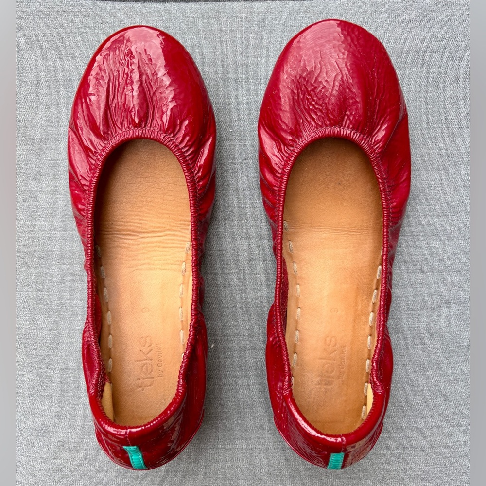 Tieks Ruby Red Patent Ballet Flats Size 9